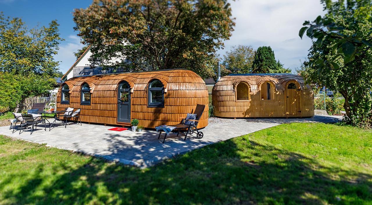 Auszeitgarten - Urlaub Im Tinyhaus Im Herzen Von Oberschwaben アウレンドルフ エクステリア 写真