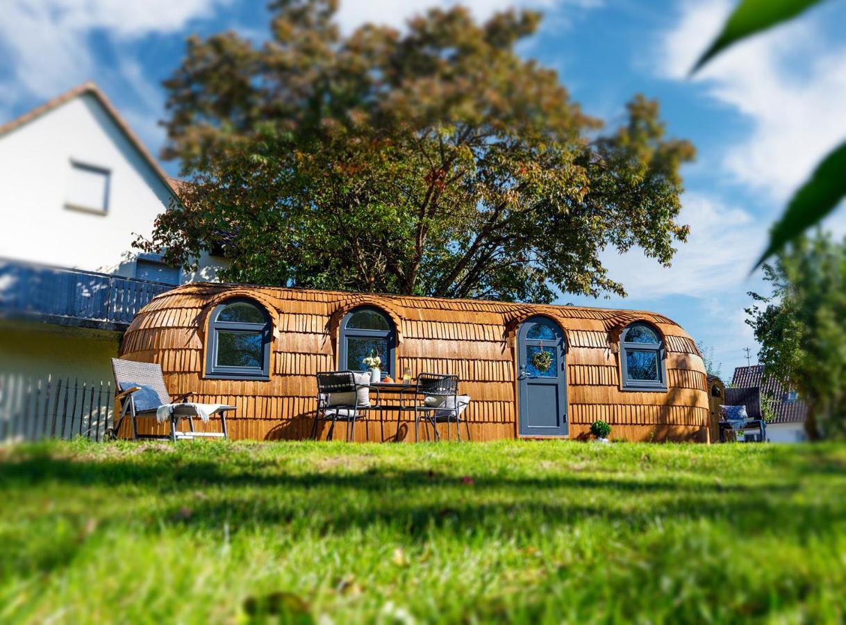 Auszeitgarten - Urlaub Im Tinyhaus Im Herzen Von Oberschwaben アウレンドルフ エクステリア 写真